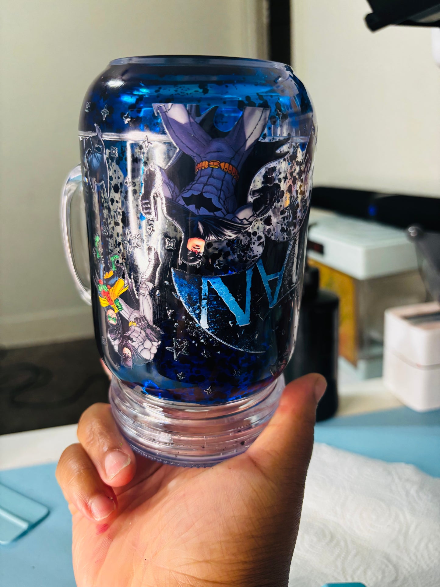 Batman 20oz snow globe mug
