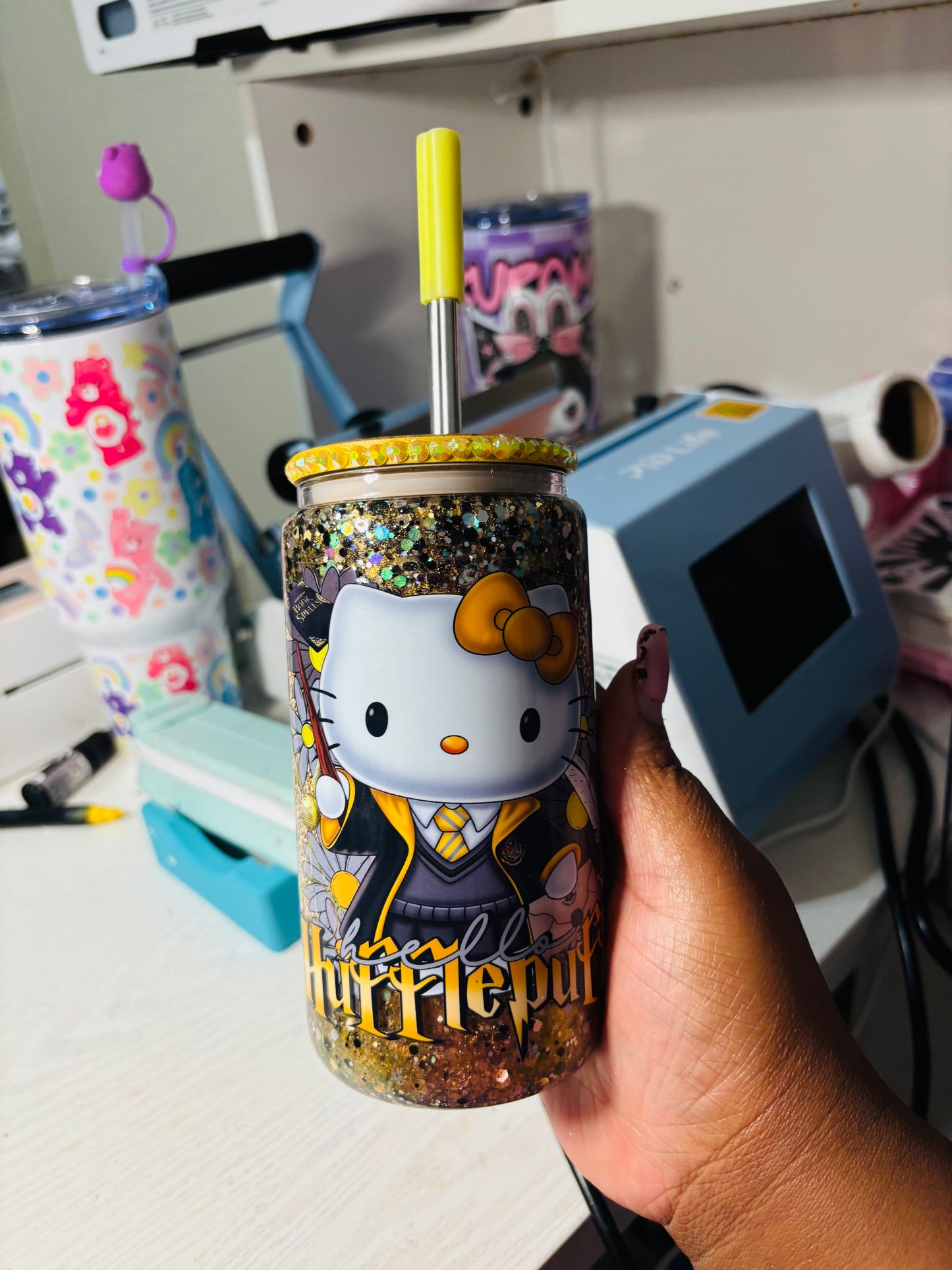 Hufflepuff Kitty 16oz snow globe cup