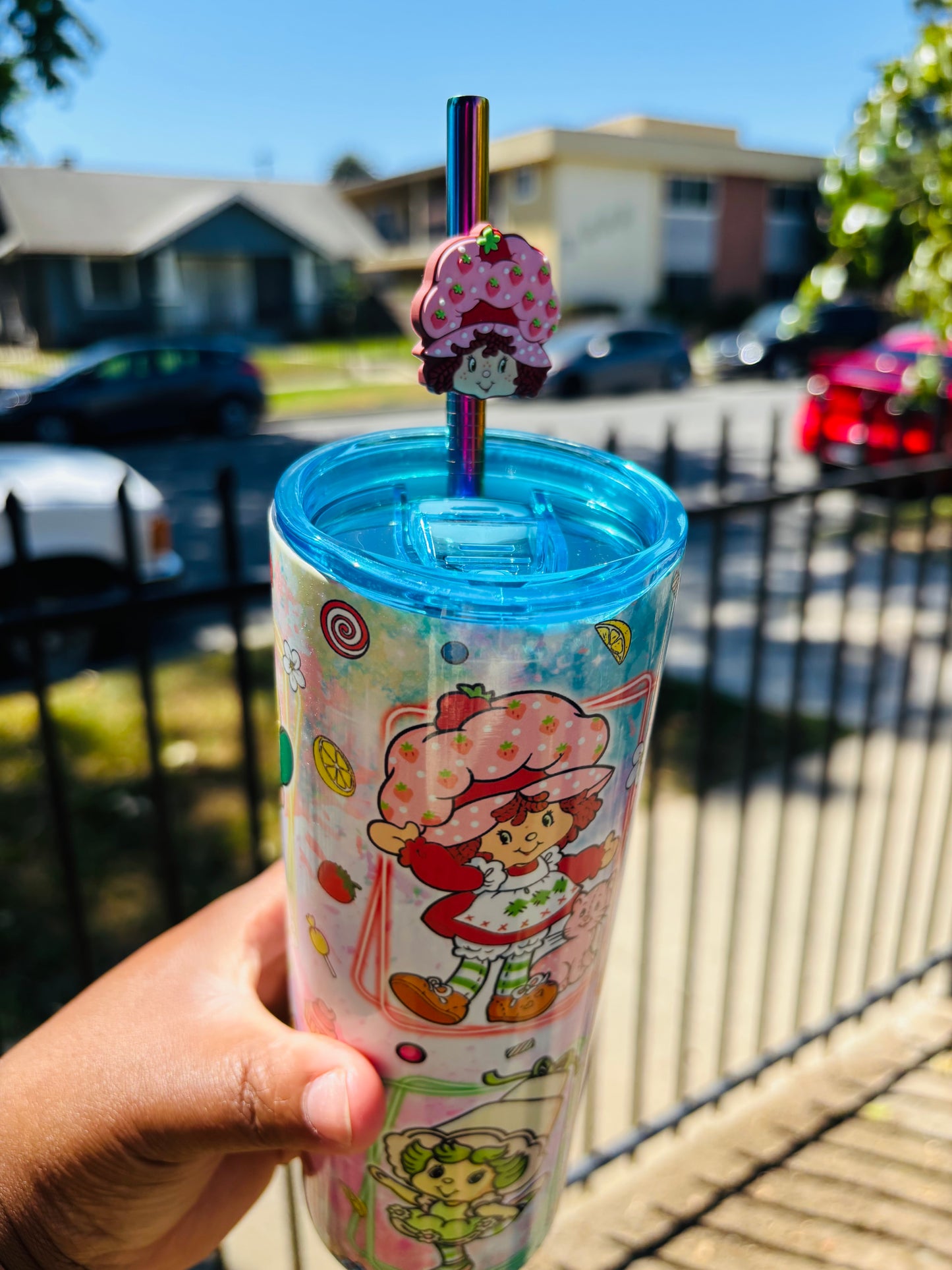 Strawberry friends w/ frames 20oz tumbler