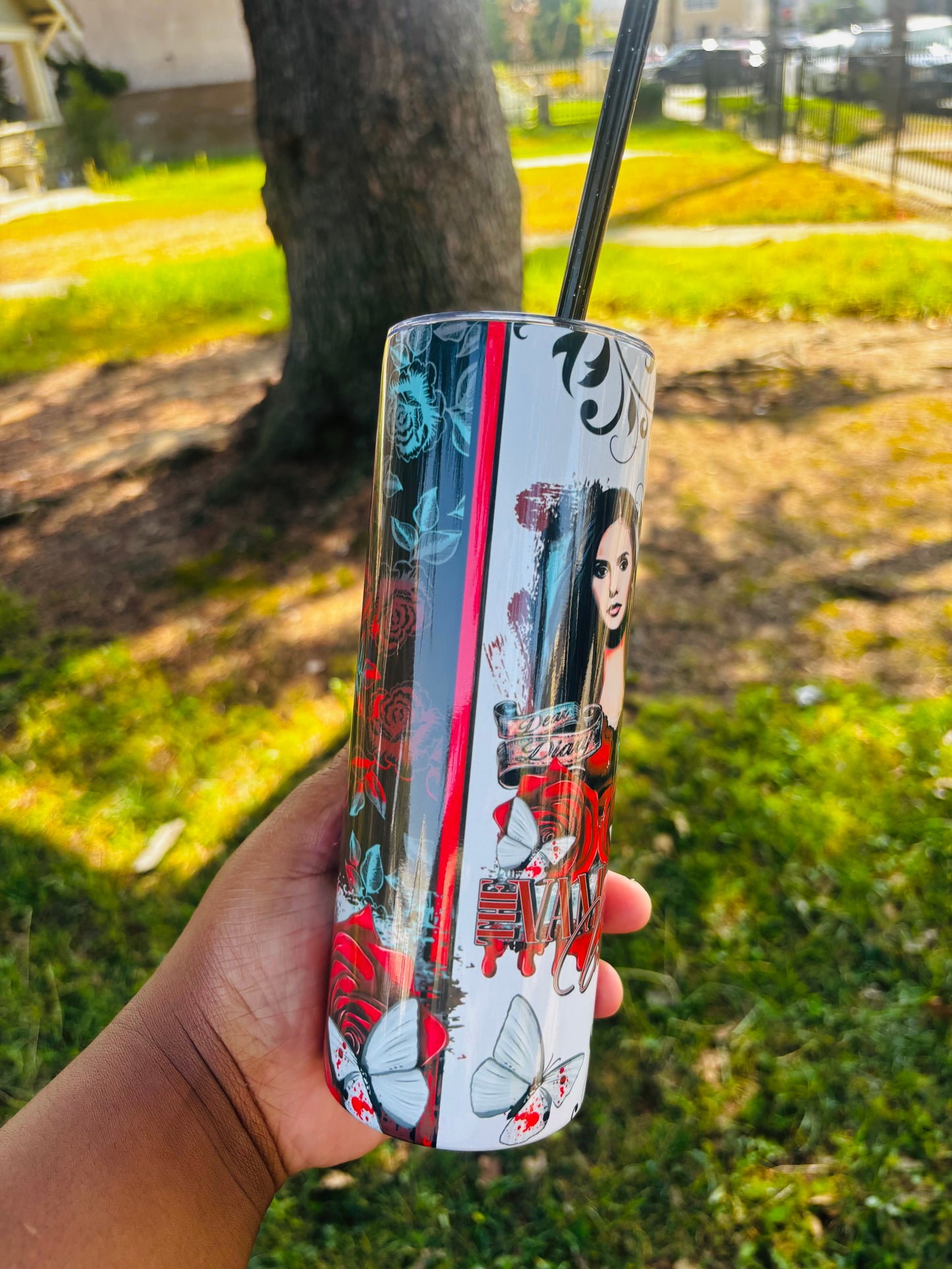 Elena and Salvatore’s 20oz tumbler