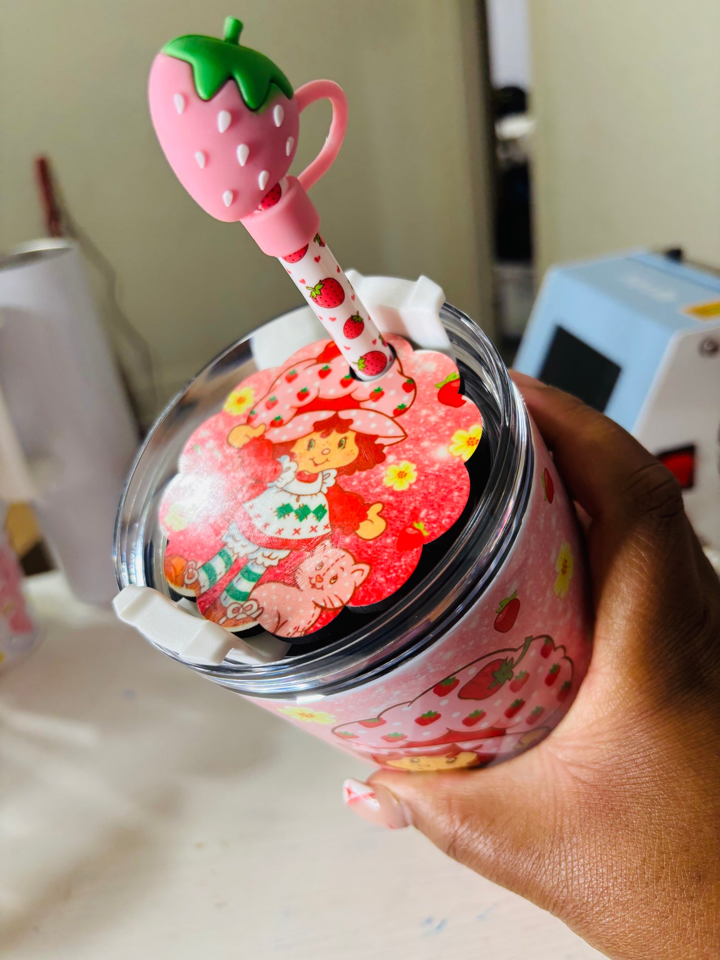 Strawberry shortcake w/accessories add on 40oz tumbler