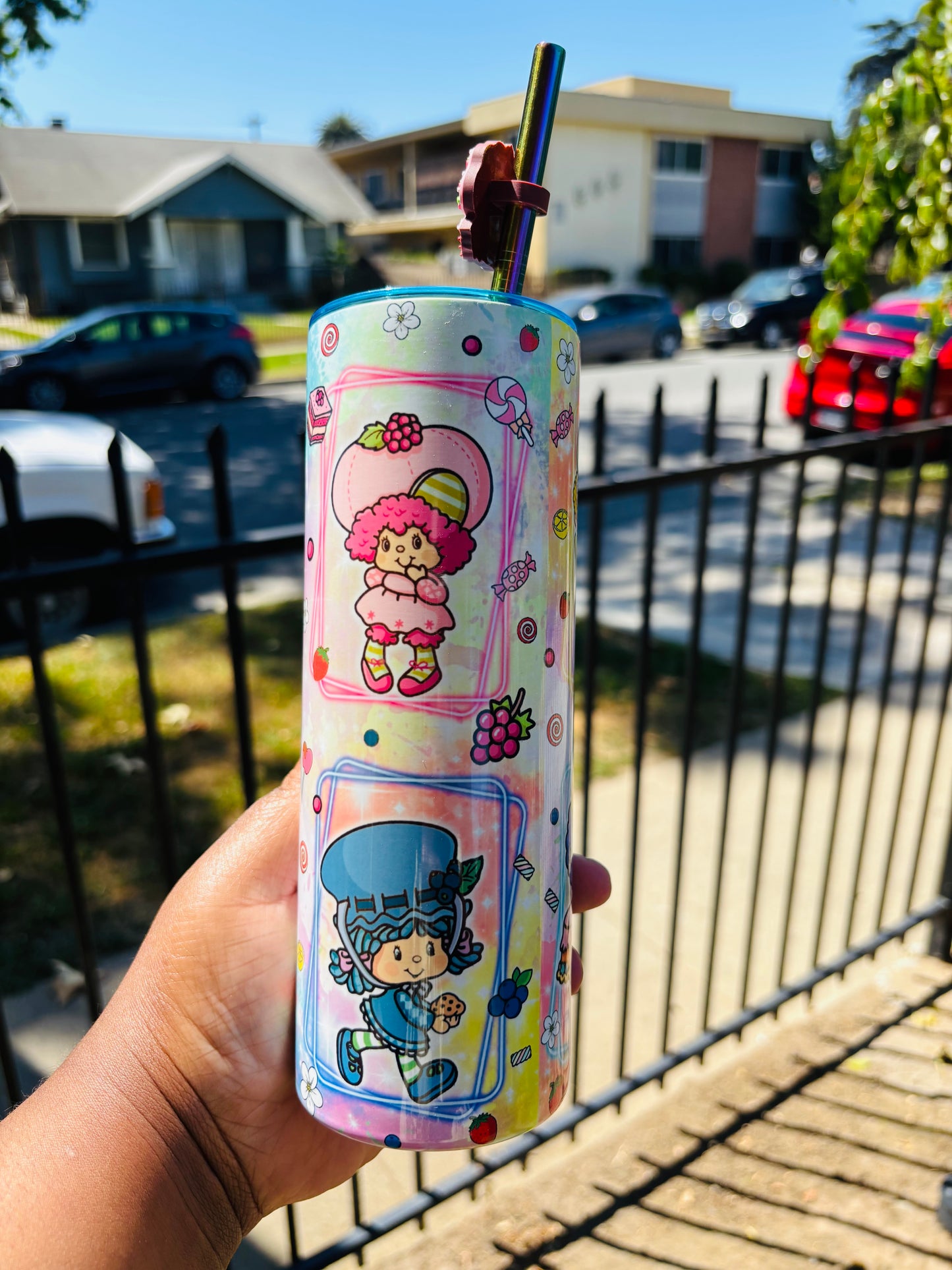 Strawberry friends w/ frames 20oz tumbler
