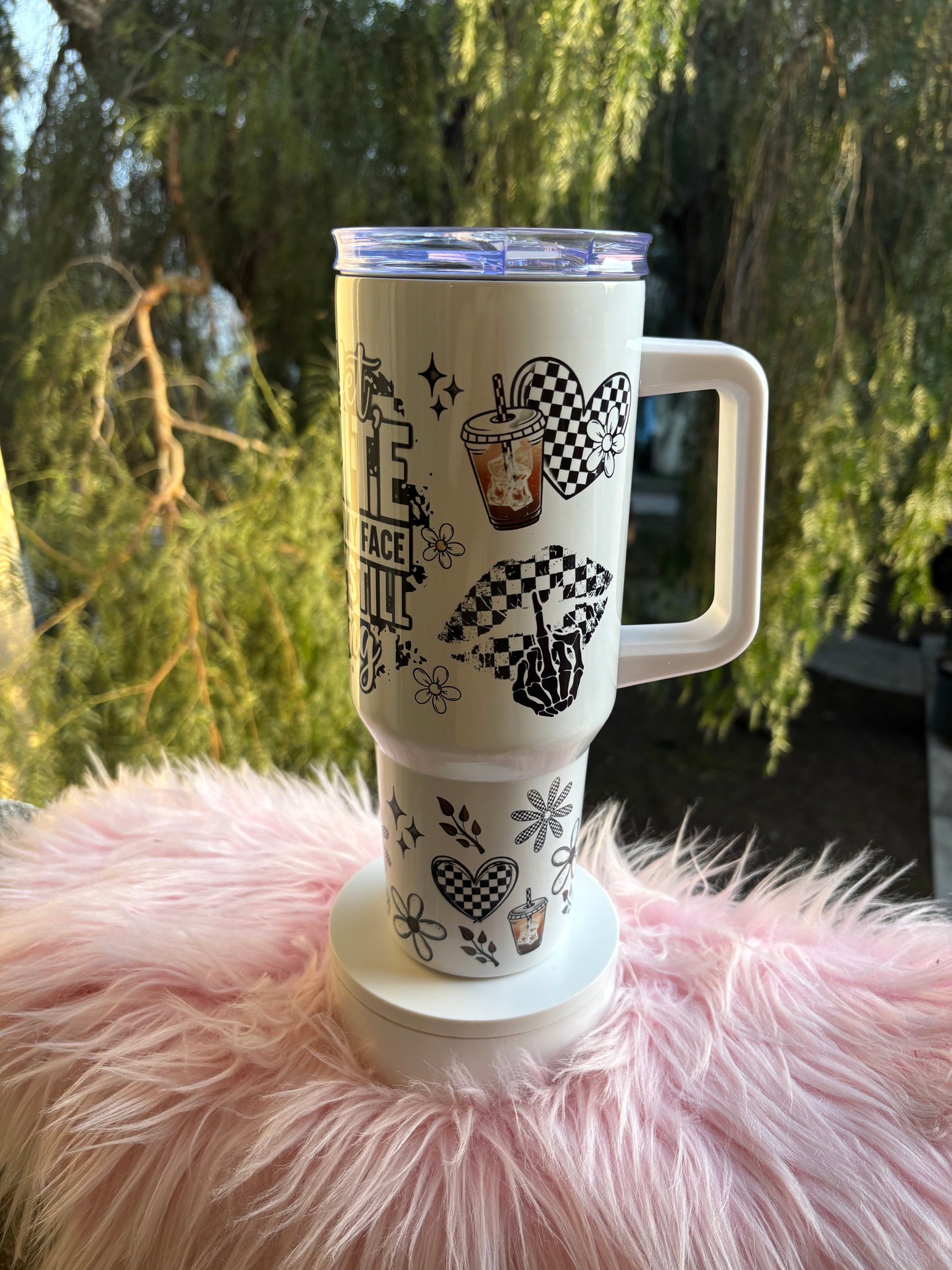 Despite the look on my face 40oz tumbler