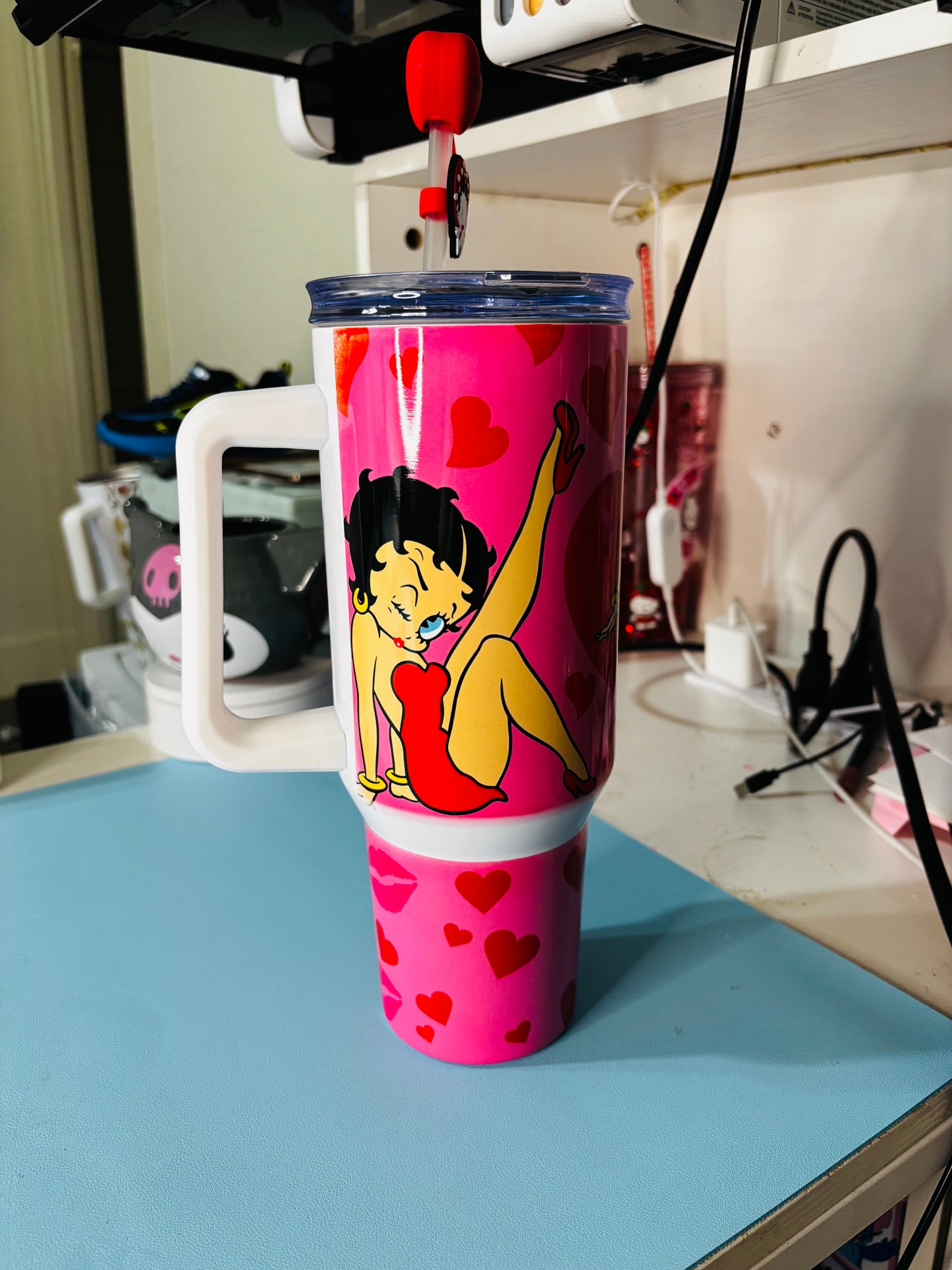 Betty 40oz tumbler