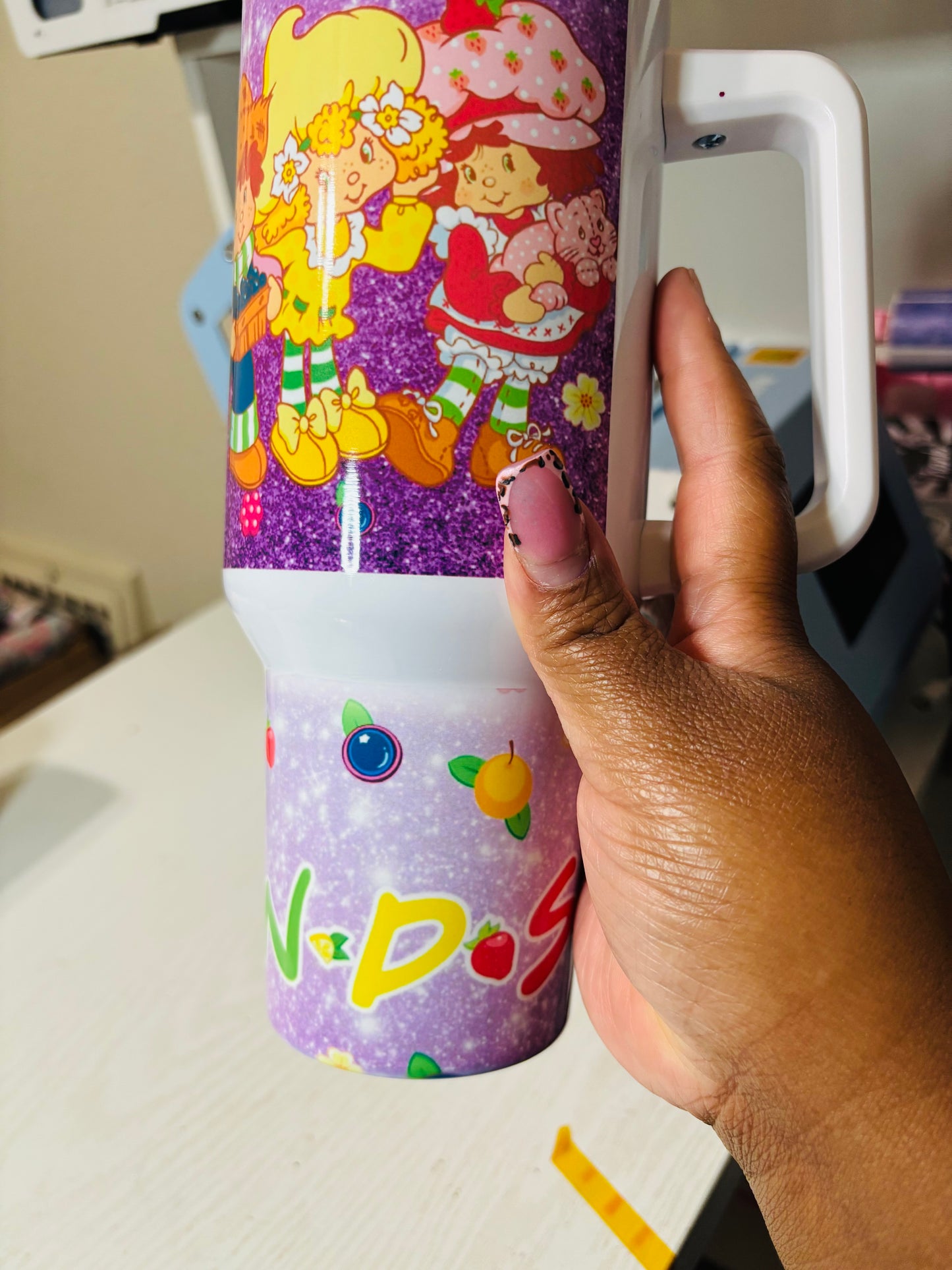 Strawberry and friends 40oz tumbler