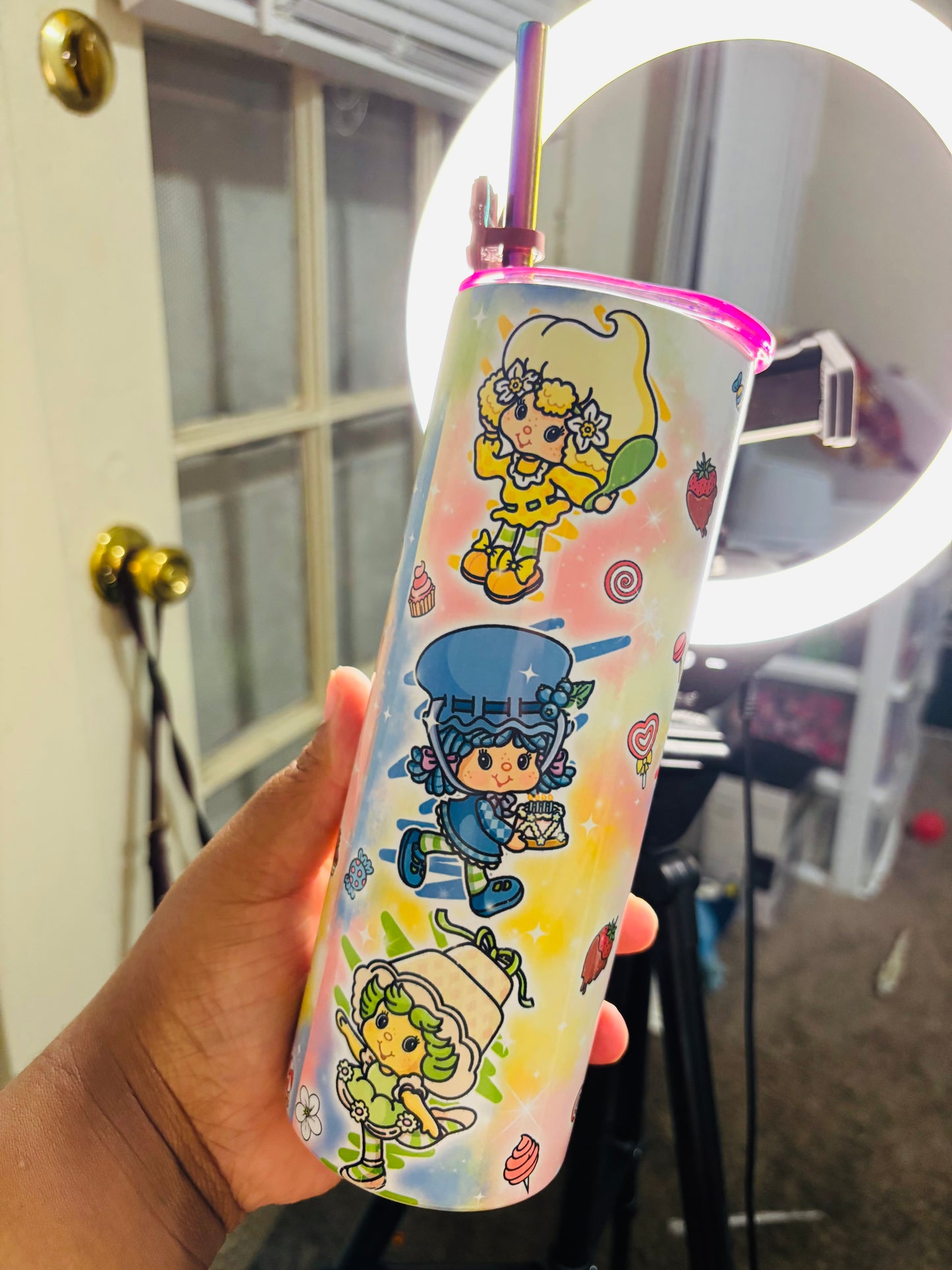 Strawberry and friends w/ color scribble 20oz tumbler