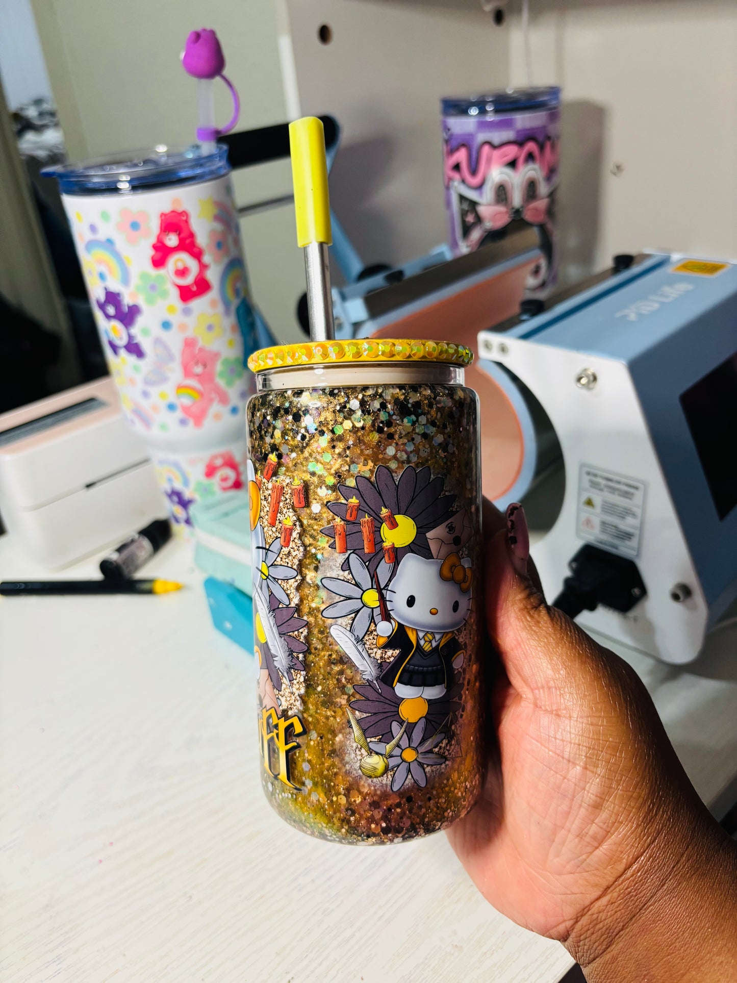 Hufflepuff Kitty 16oz snow globe cup