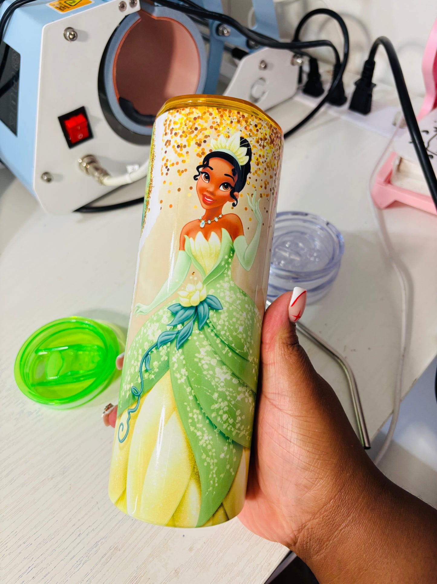 Glitter princess Tiana 20oz tumbler