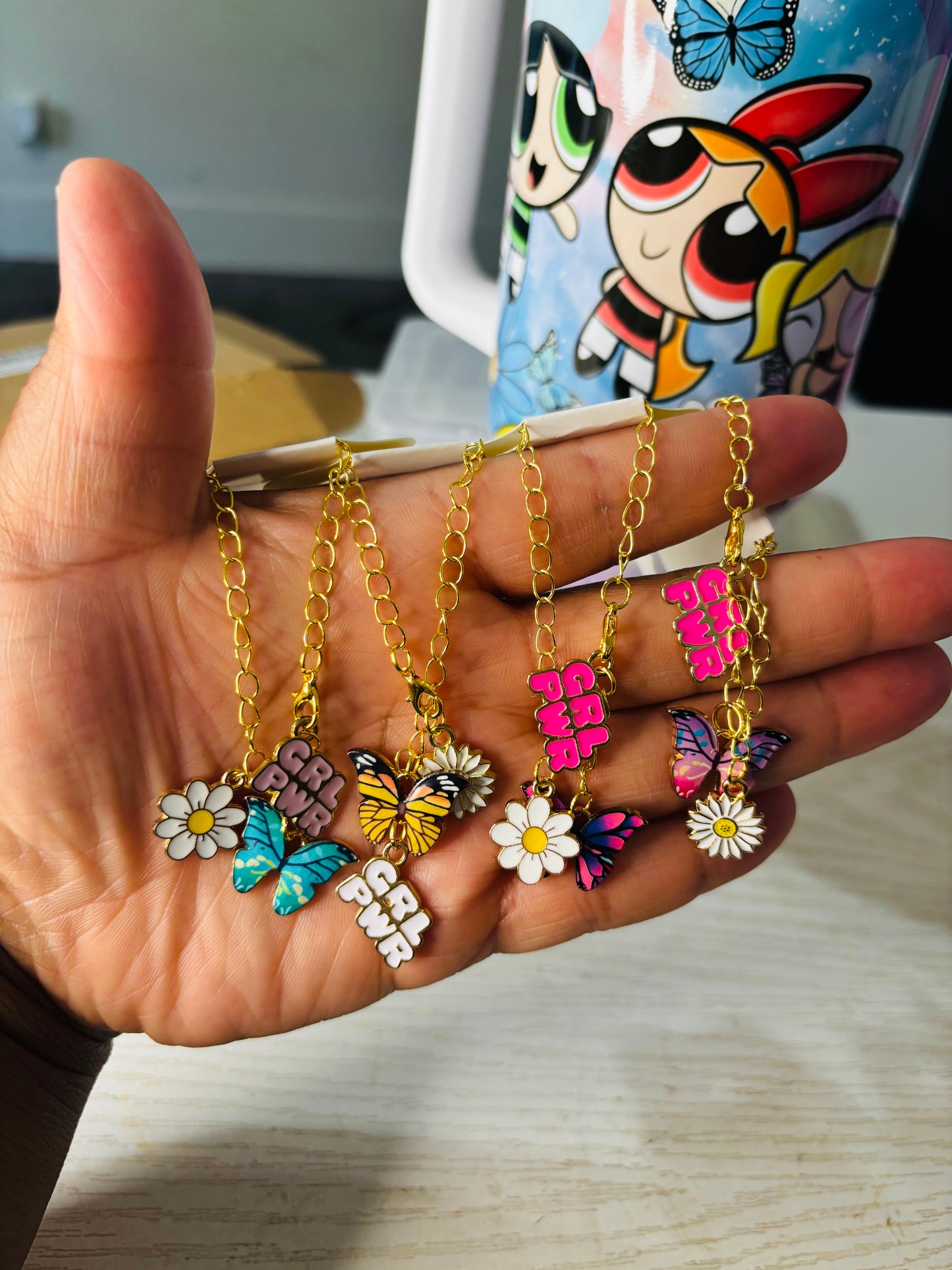 Power Girls 40oz handle chain