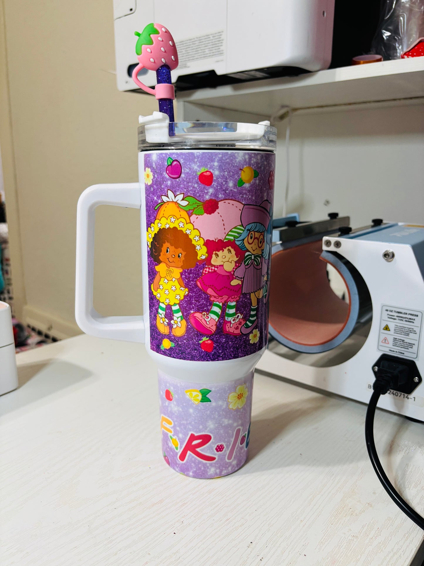 Strawberry and friends 40oz tumbler
