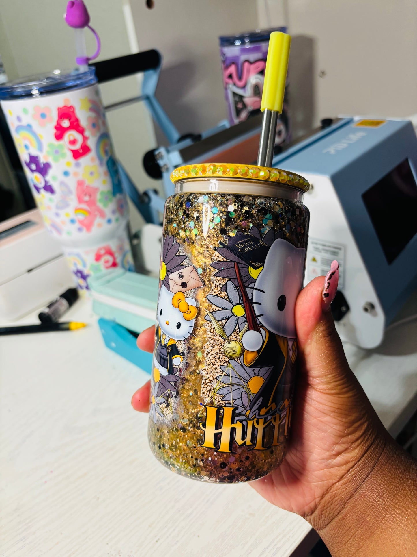 Hufflepuff Kitty 16oz snow globe cup