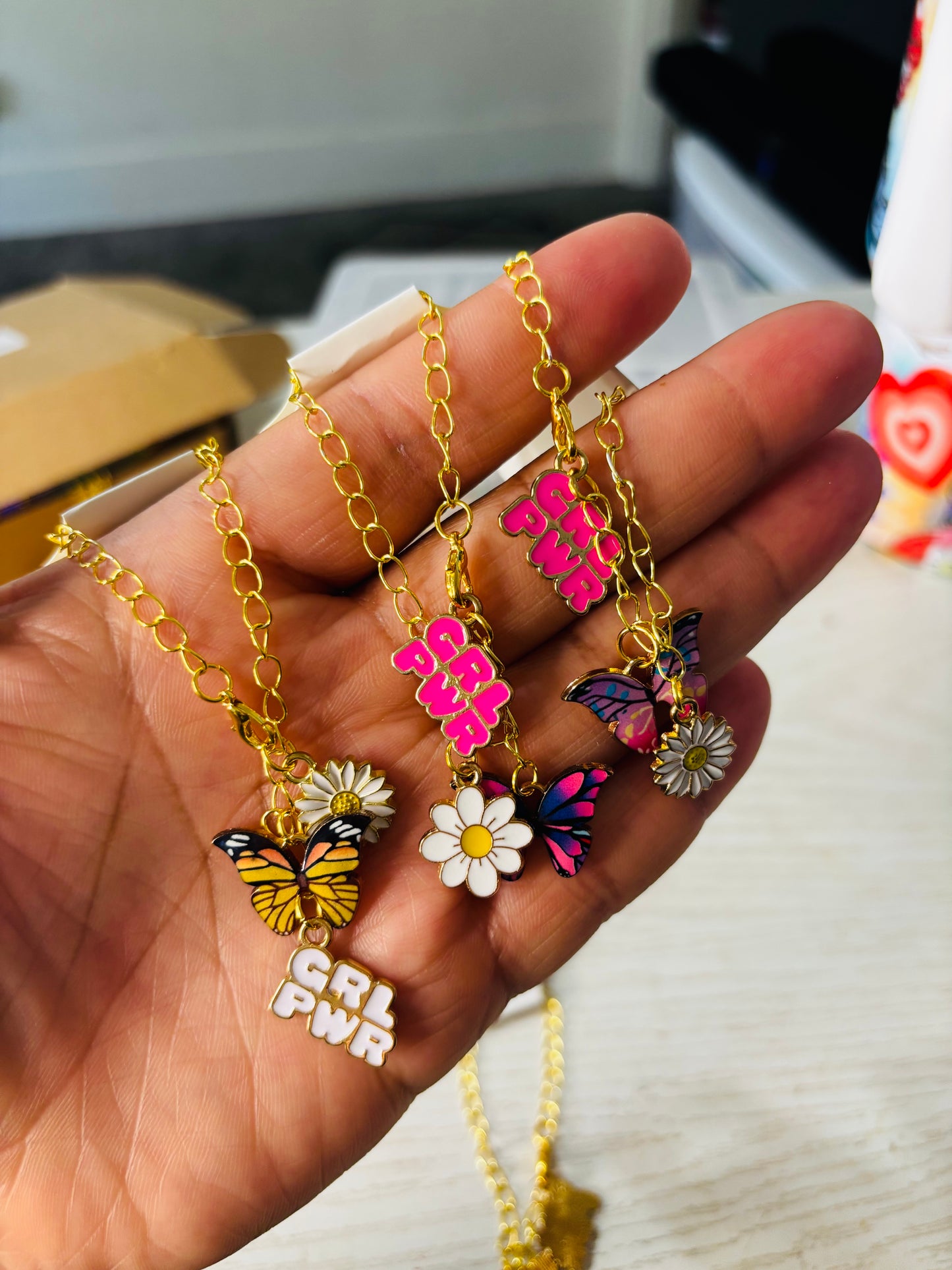 Power Girls 40oz handle chain
