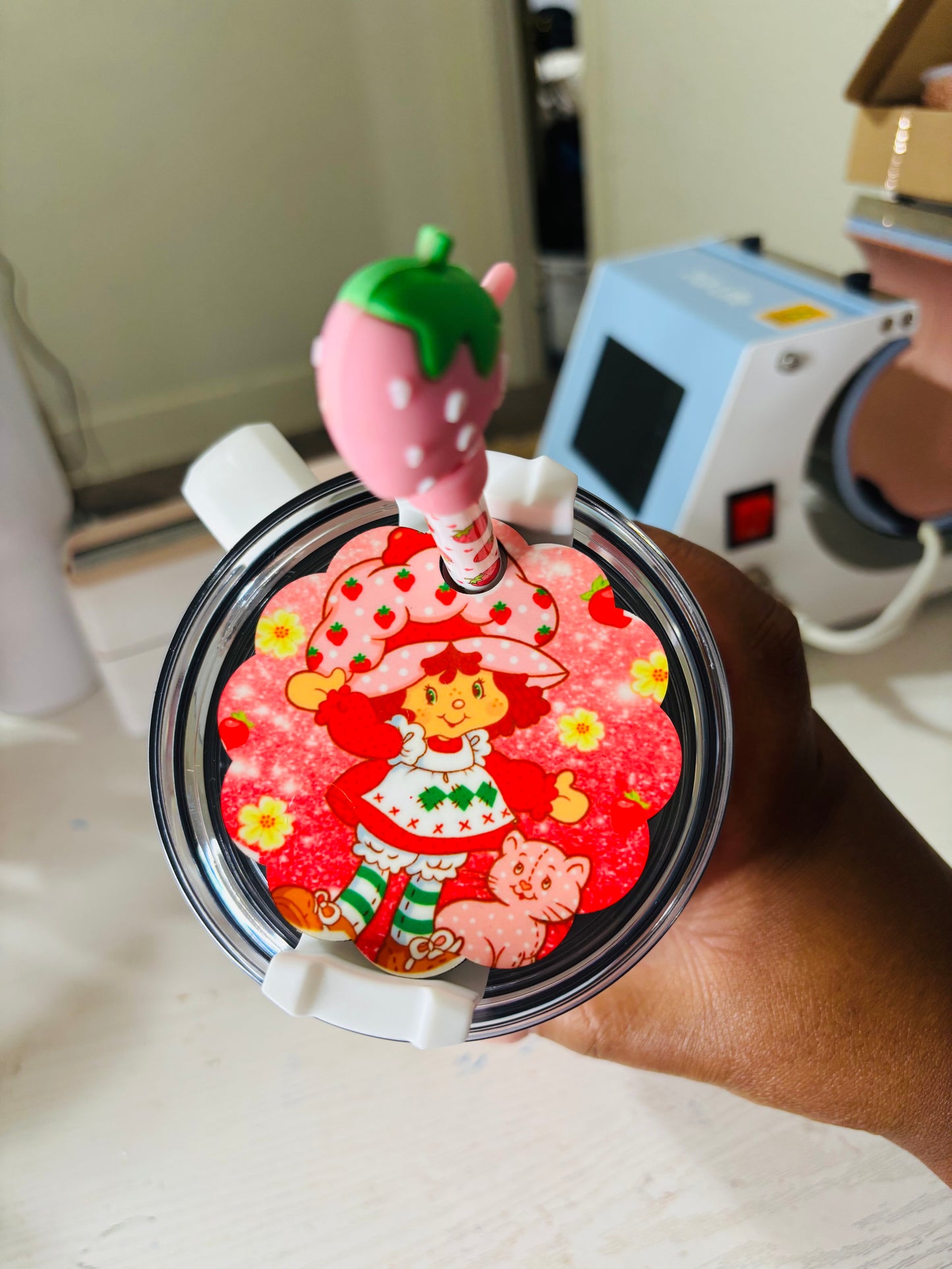 Strawberry shortcake w/accessories add on 40oz tumbler