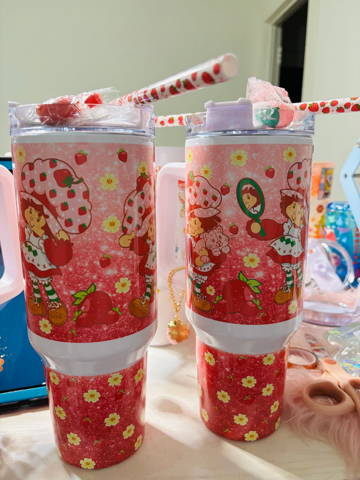 Strawberry shortcake w/accessories add on 40oz tumbler