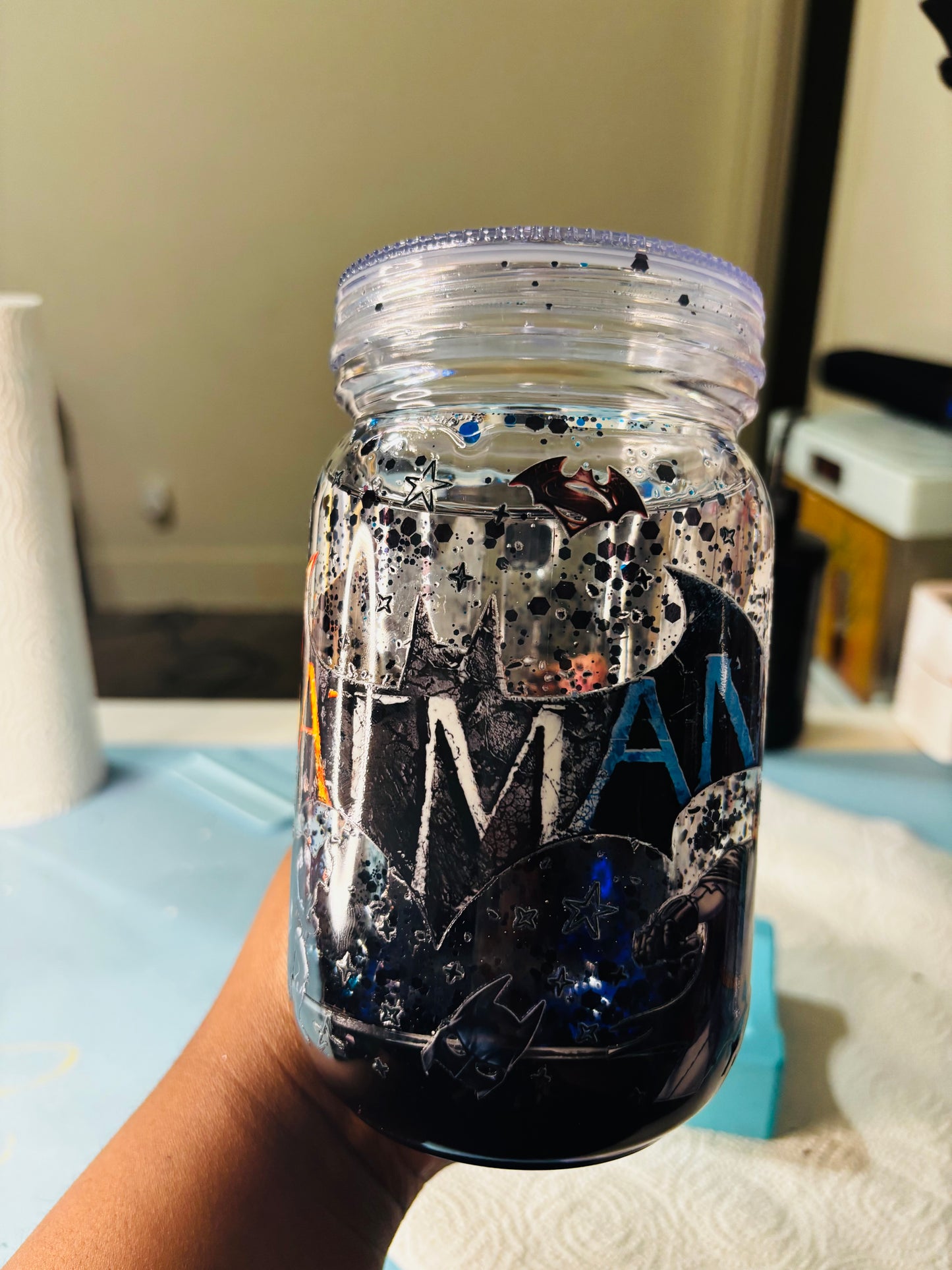 Batman 20oz snow globe mug