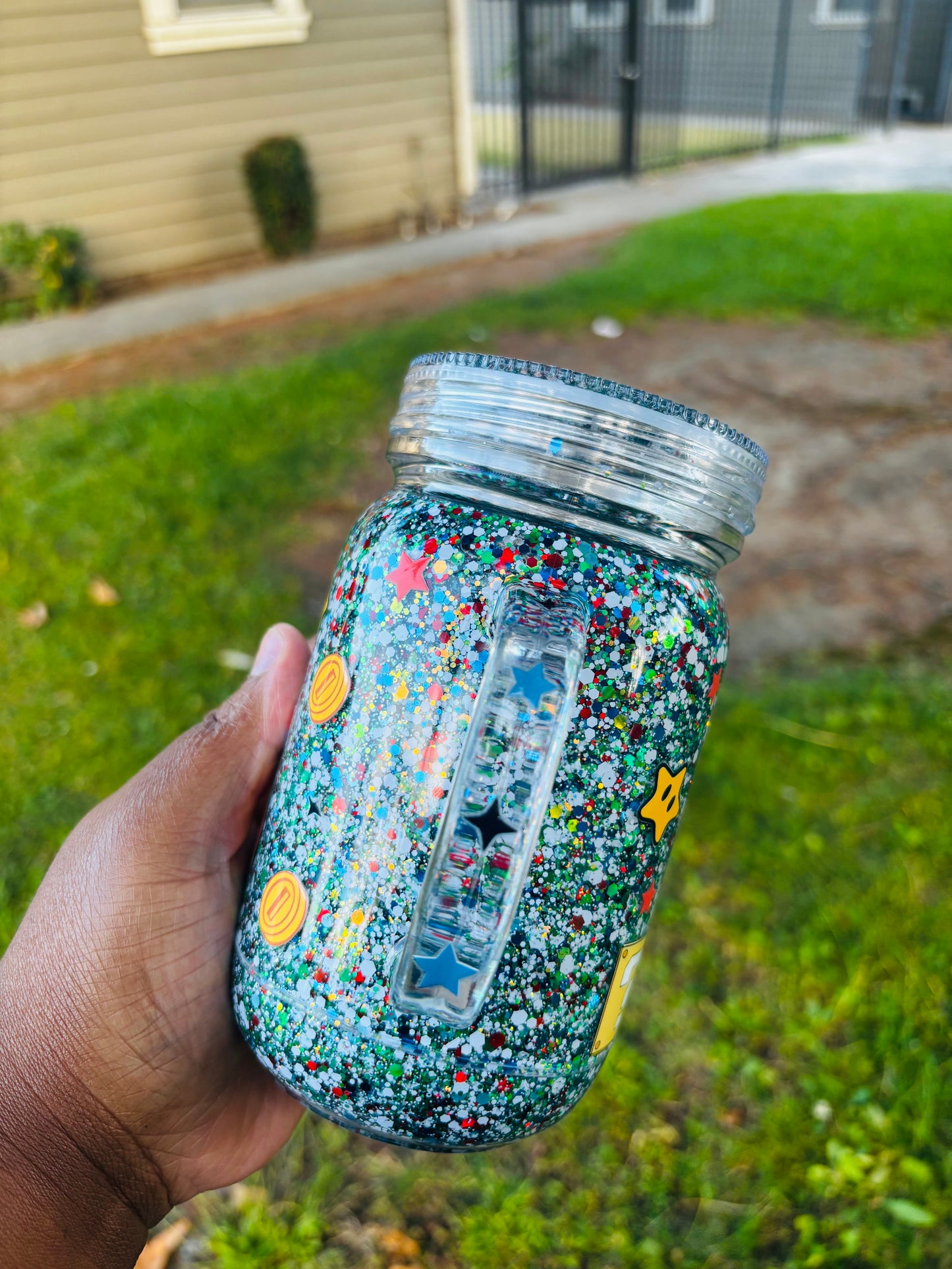 Mario 20oz snow globe mug