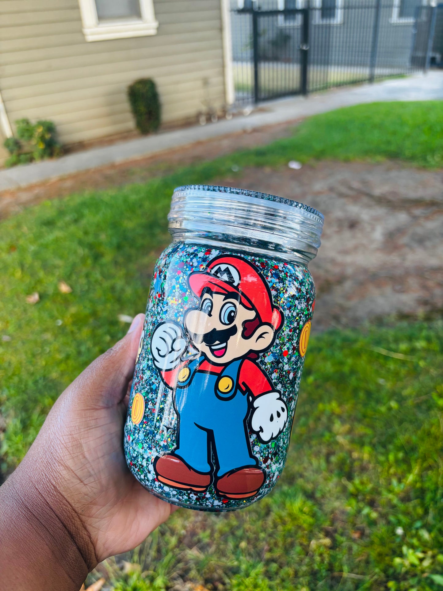 Mario 20oz snow globe mug