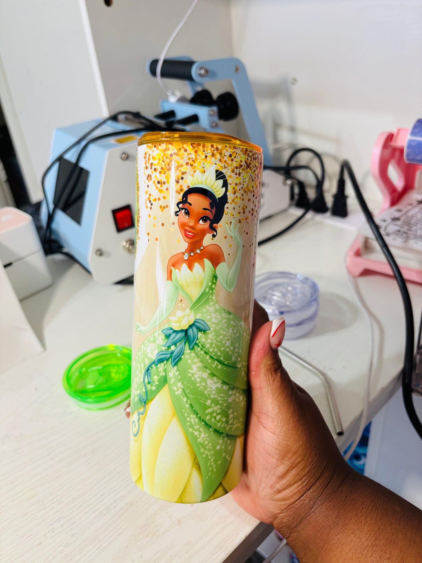 Glitter princess Tiana 20oz tumbler