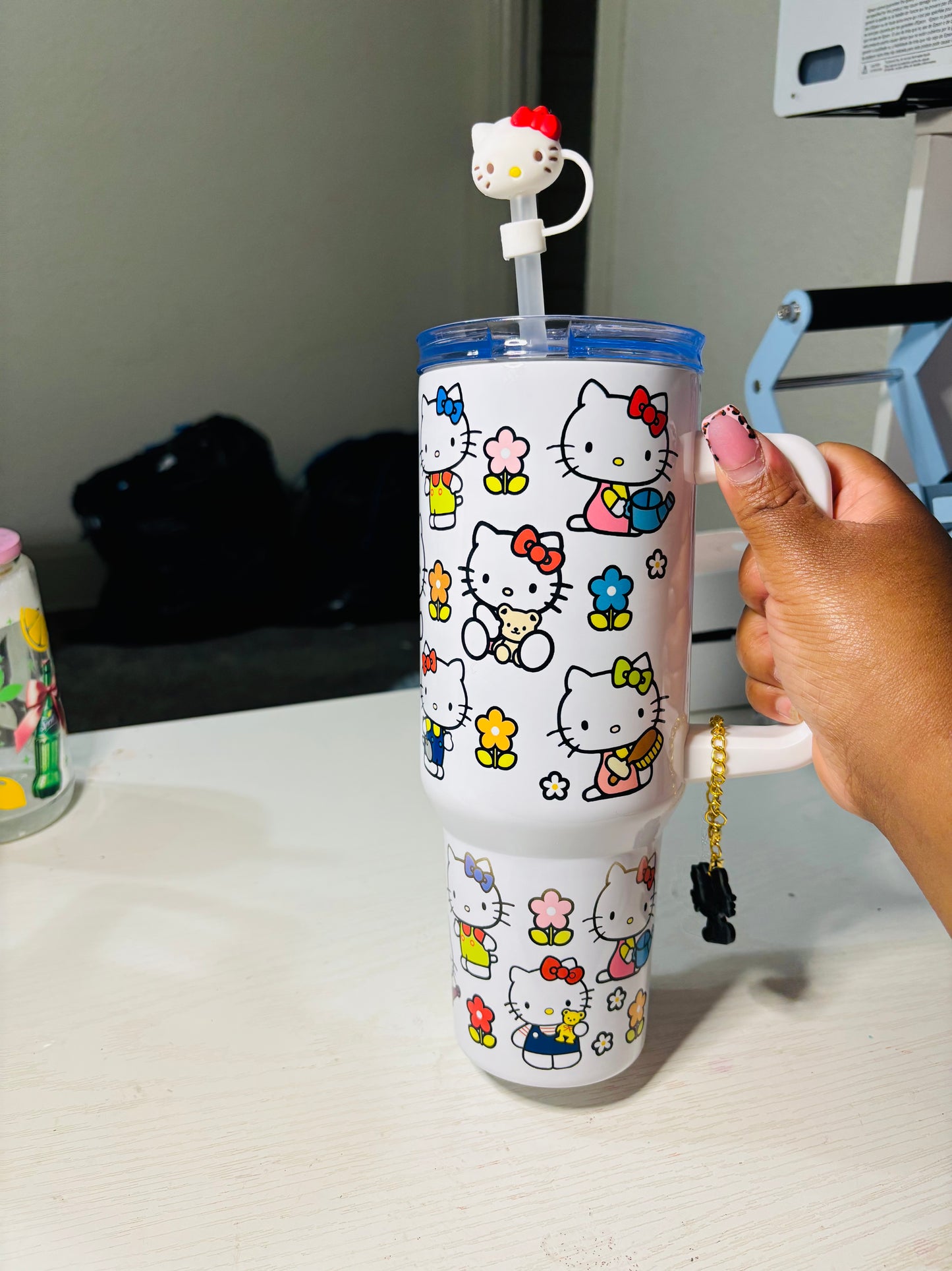 Hello 40oz cup