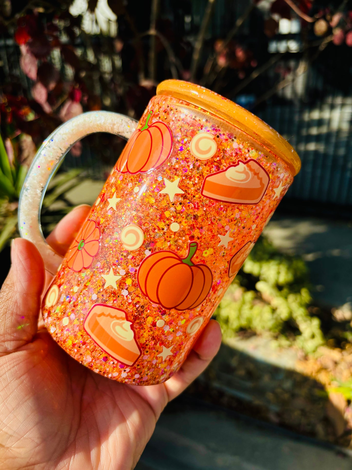 Pumpkin pies snow globe mug