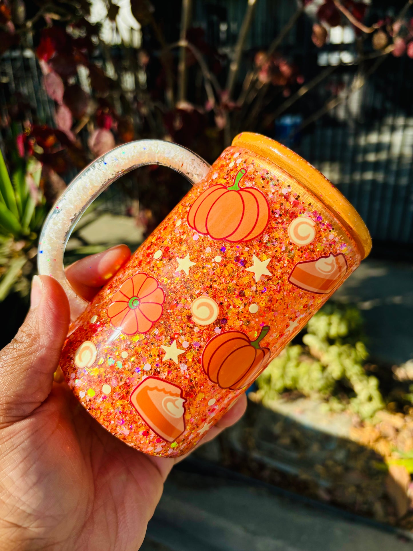 Pumpkin pies snow globe mug