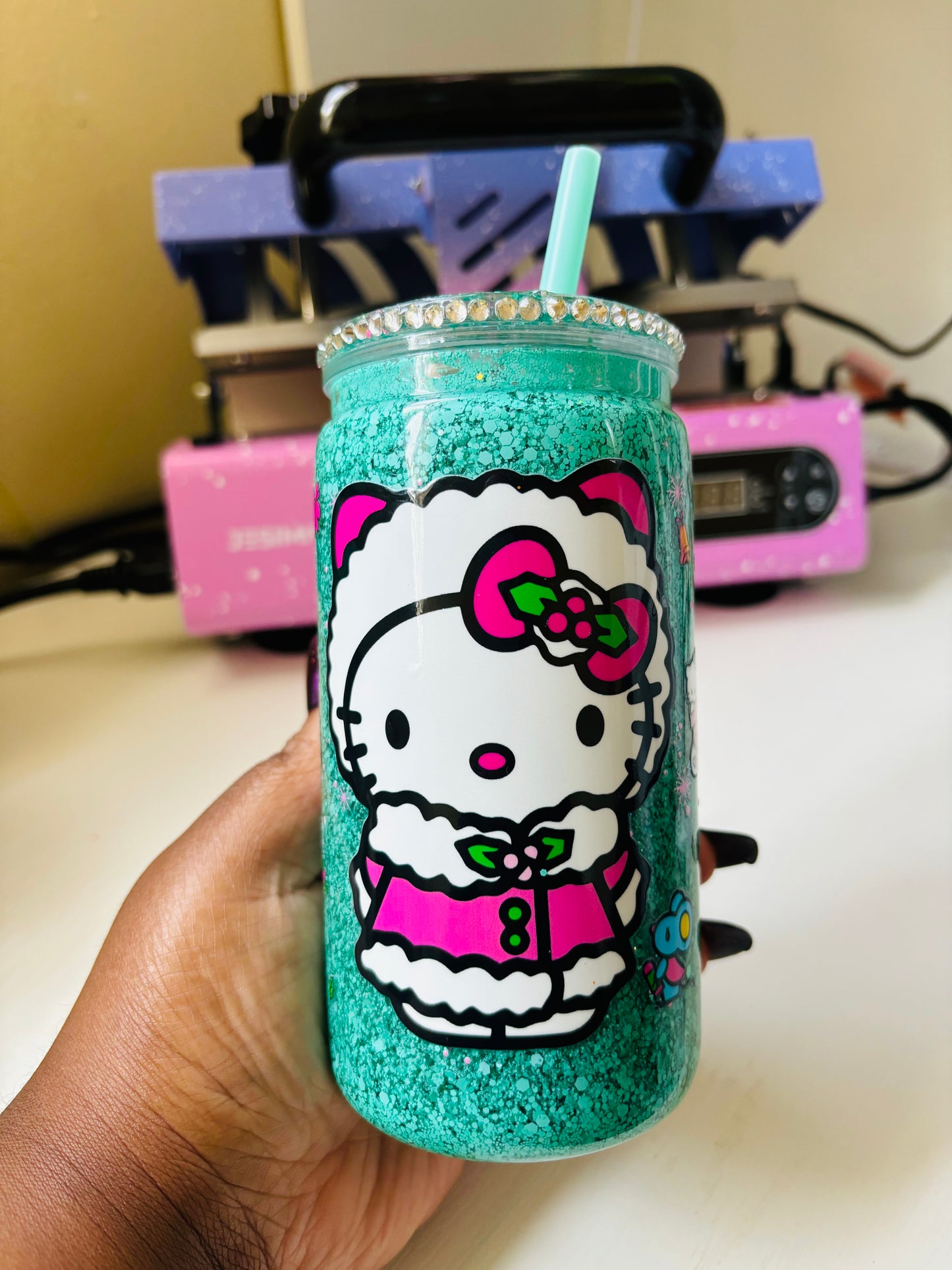 Kitty Christmas snow globe cup