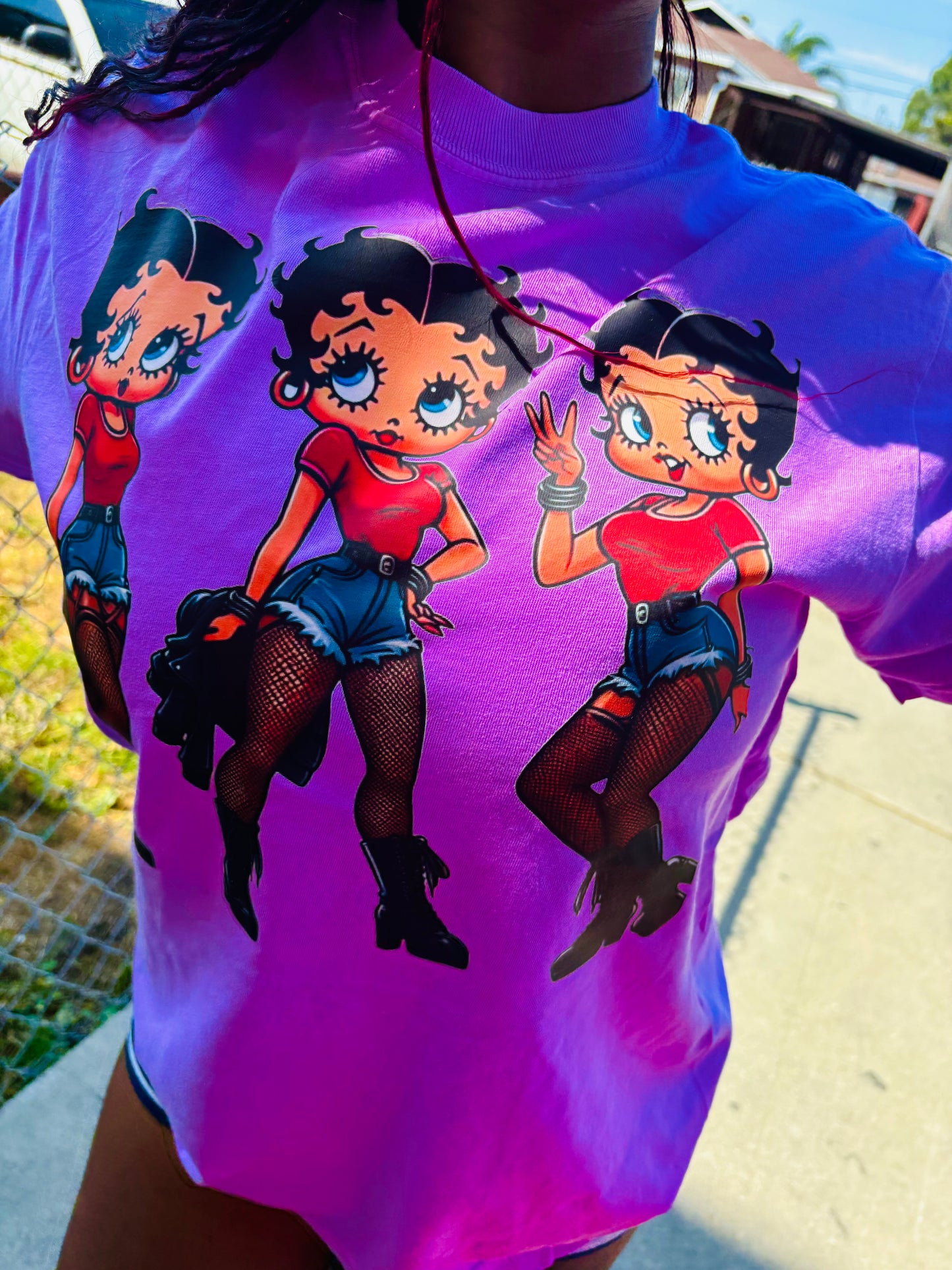 Betty tee