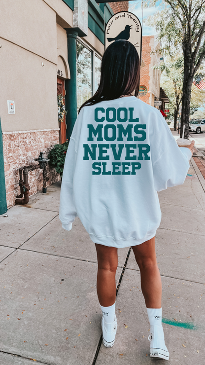 Cool moms don’t sleep Unisex Heavy Blend™ Crewneck Sweatshirt