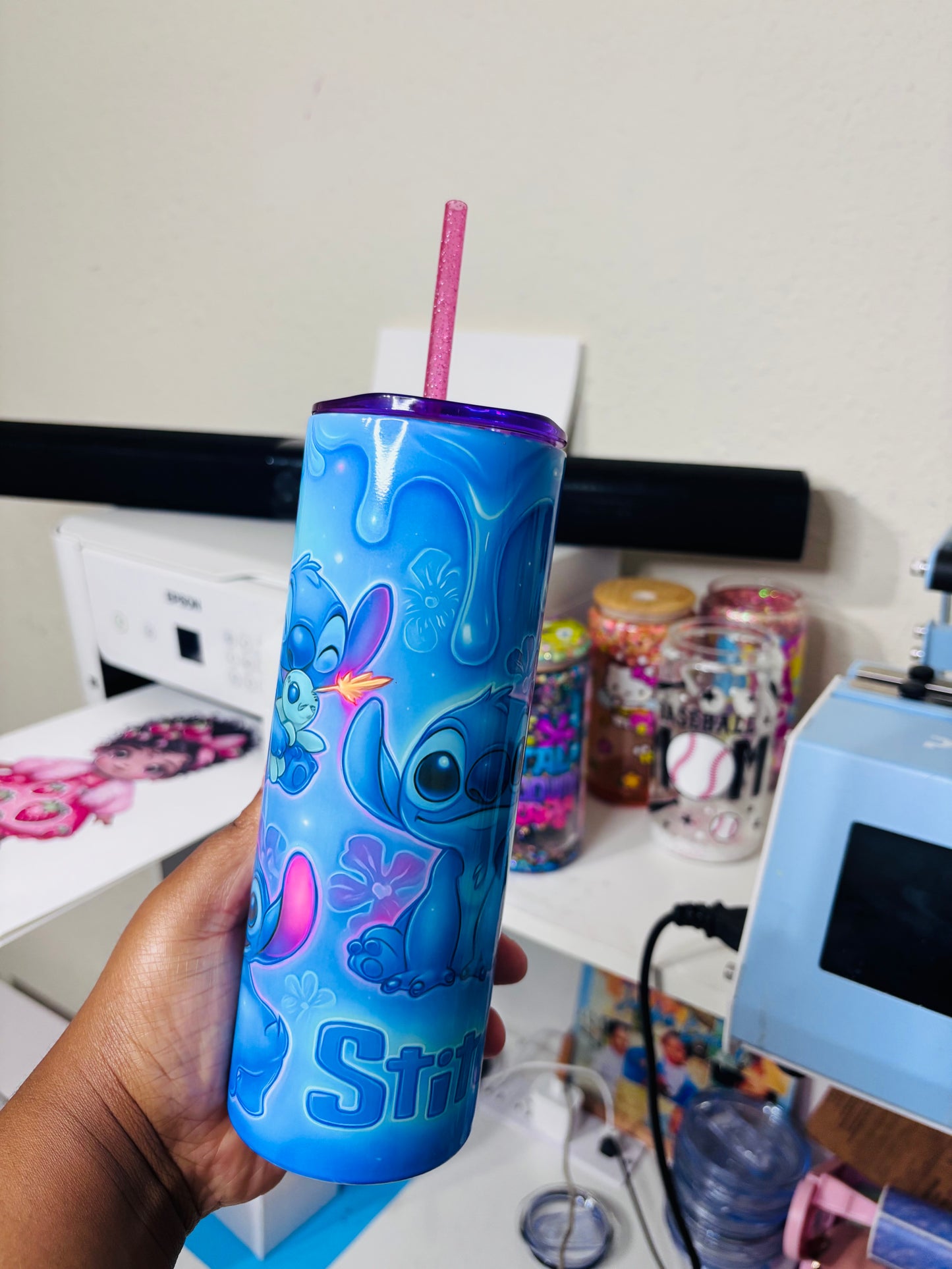 Blue pink stitch 20oz tumbler