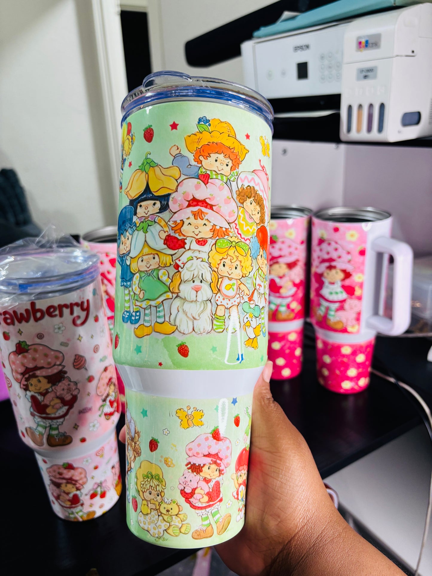 Strawberry and friends 40oz tumbler