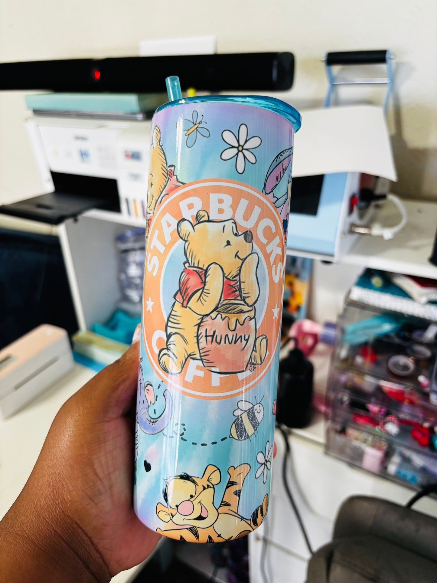 Colorful Pooh 20oz tumbler