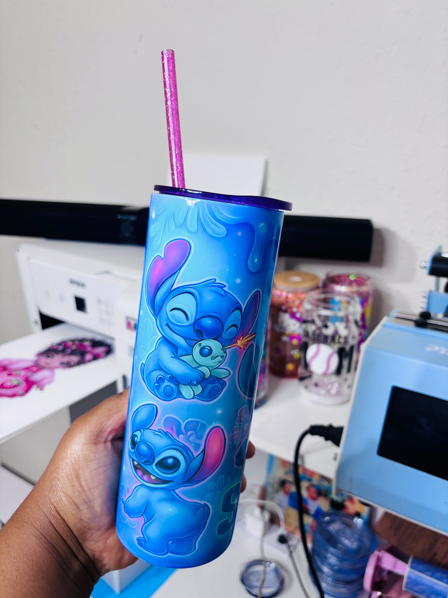 Blue pink stitch 20oz tumbler