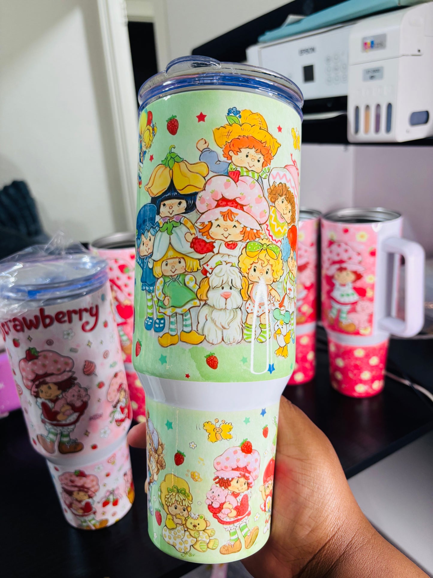 Strawberry and friends 40oz tumbler