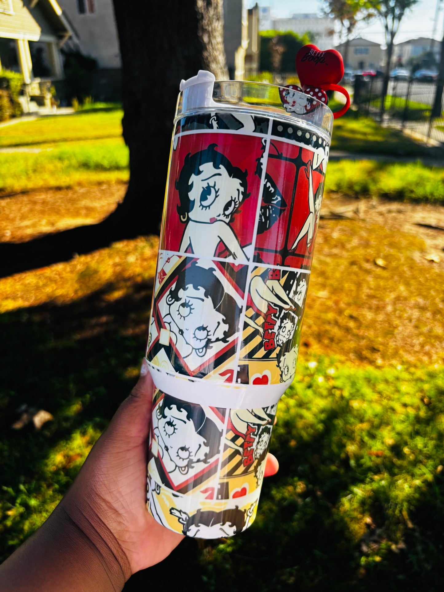 Comic Betty boop 40oz tumbler