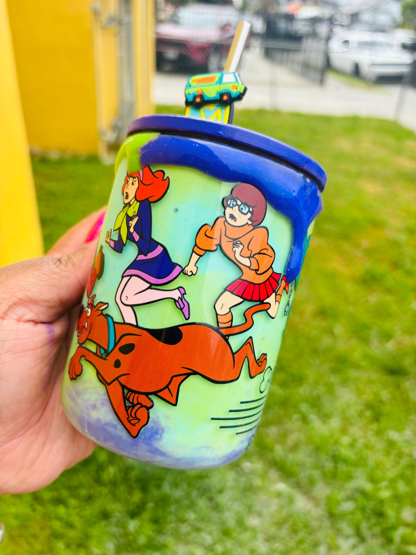 Jinkies snow globe mug