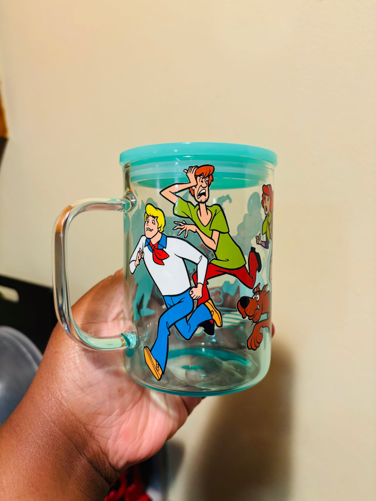 Run Scooby and friends mug